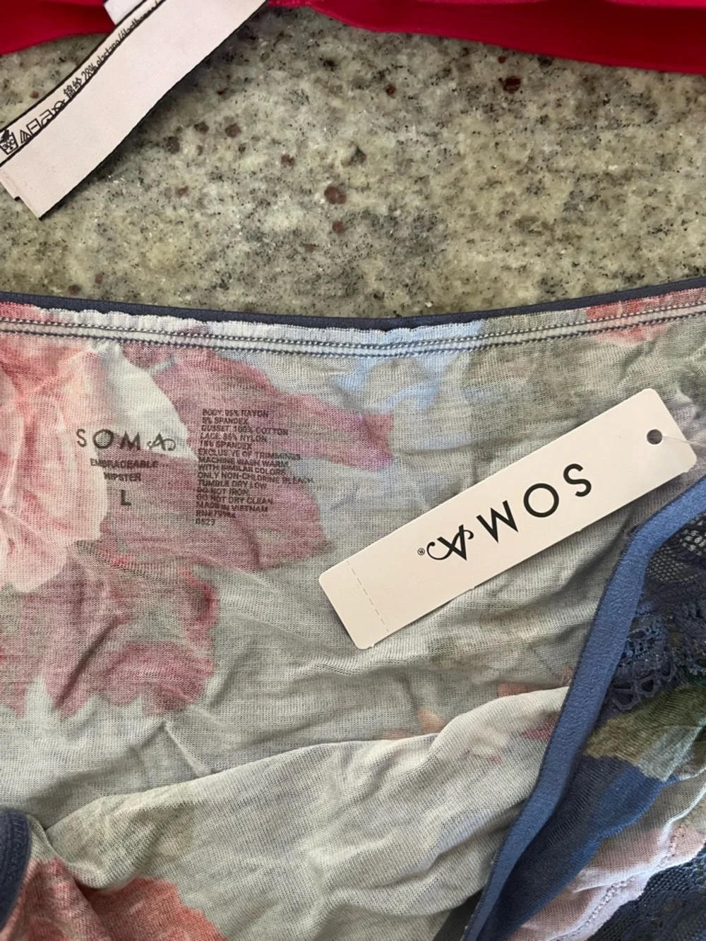 Victoria’s Secret perfect shape Push-Up Bra with Soma Floral Lace underwear Set
